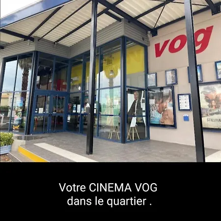 Detente A 200m De La *